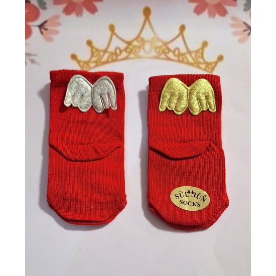 Бебешки чорапи в розово или червено  Ангелски крилца