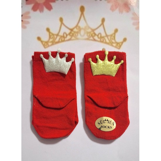 Бебешки чорапи в червено или розово Коронка Бебешки чорапи в червено или розово Коронка