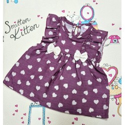 Детска лятна памучна рокля в лилаво на бели сърца