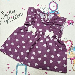 Детска лятна памучна рокля в лилаво на бели сърца Детска лятна памучна рокля в лилаво на бели сърца