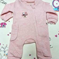 Красив бебешки гащеризон в розово с лека златиста нишка