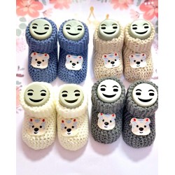 Плетени бебешки терлички ,,Меченца