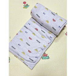 Ватирана бебешка пелена/одеяло в сиво с колички