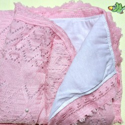 Пухкаво плетено одеяло в розово с перлички с вата