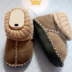 Бебешки буйки в графитено кафяво с пухкава подплата