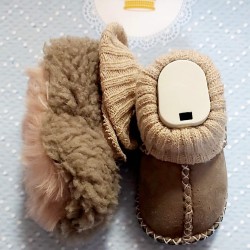 Бебешки буйки в графитено кафяво с пухкава подплата