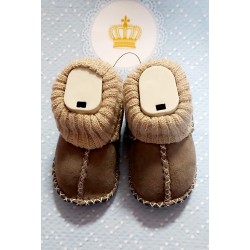 Бебешки буйки в графитено кафяво с пухкава подплата