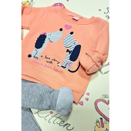 Детски ватиран комплект в прасковено и сиво с кученца Детски ватиран комплект в прасковено и сиво с кученца