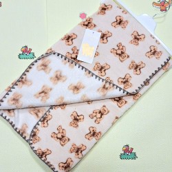 Бебешко пухкаво одеяло в бежово с мечета Бебешко пухкаво одеяло в бежово с мечета