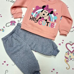 Детски ватиран комплект в прасковено розово с Мини Маус Детски ватиран комплект в прасковено розово с Мини Маус