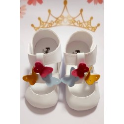 Бебешки летни буйки/сандали в бяло Пеперуди Бебешки летни буйки/сандали в бяло Пеперуди