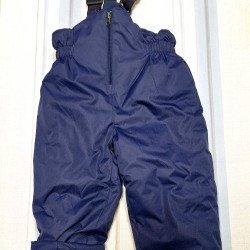 Детски зимен комплект с гащеризон в синьо и бяло Детски зимен комплект с гащеризон в синьо и бяло