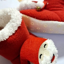 Бебешки Коледни ботушки с джуджета и звънчета 0-15м