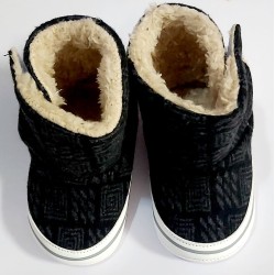 Бебешки пухкави ботушки с вълна в графитено сиво каре