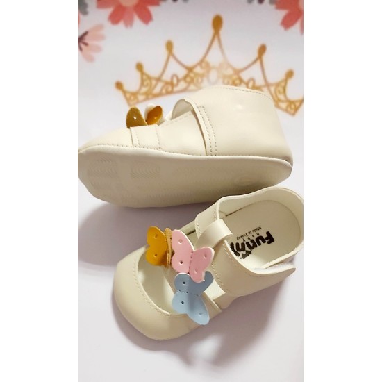 Бебешки летни буйки/сандали в бежово  Пеперуди