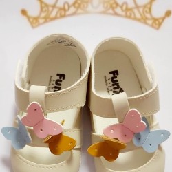 Бебешки летни буйки/сандали в бежово  Пеперуди