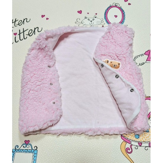 Бебешки пухкав елек в розово  Мече и зайче