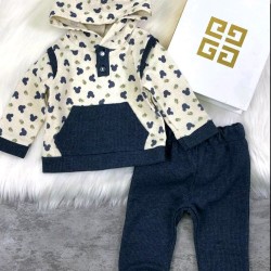 Бебешки комплект с блуза с качулка Мики Бебешки комплект с блуза с качулка Мики