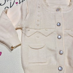 Луксозна детска жилетка от фино плетиво в екрю