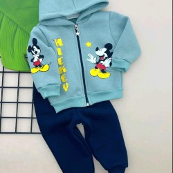 Бебешки ватиран анцуг със зелен суичър с Мики Маус Бебешки ватиран анцуг със зелен суичър с Мики Маус