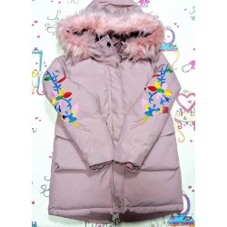 Детско зимно дълго яке с пухкава подплата и бродерии на цветя Детско зимно дълго яке с пухкава подплата и бродерии на цветя