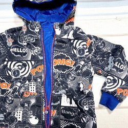 Детско двулицево преходно яке в синьо и комикси Детско двулицево преходно яке в синьо и комикси