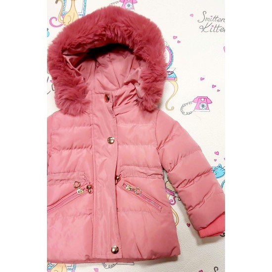 Детско зимно пухкаво яке с качулка в пудра/розово Детско зимно пухкаво яке с качулка в пудра/розово