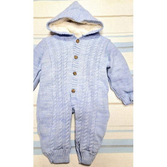 Бебешки плетен космонавт в светло синьо с качулка