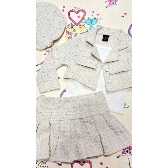 Луксозен детски комплект от сако,пола и барета от туид