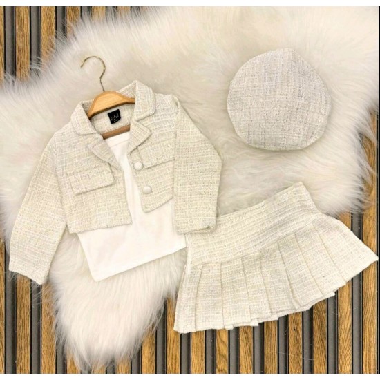 Луксозен детски комплект от сако,пола и барета от туид