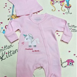 Бебешки гащеризон в розово с еднорог и шапка Бебешки гащеризон в розово с еднорог и шапка