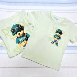 Детска лятна тениска в зелено с мечо на гърба Детска лятна тениска в зелено с мечо на гърба