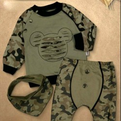 Бебешки комплект с блуза,долнище и бандана Камуфлаж Бебешки комплект с блуза,долнище и бандана Камуфлаж
