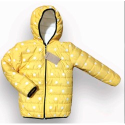 Детско преходно олекотено яке в жълто на бели точки с качулка Детско преходно олекотено яке в жълто на бели точки с качулка