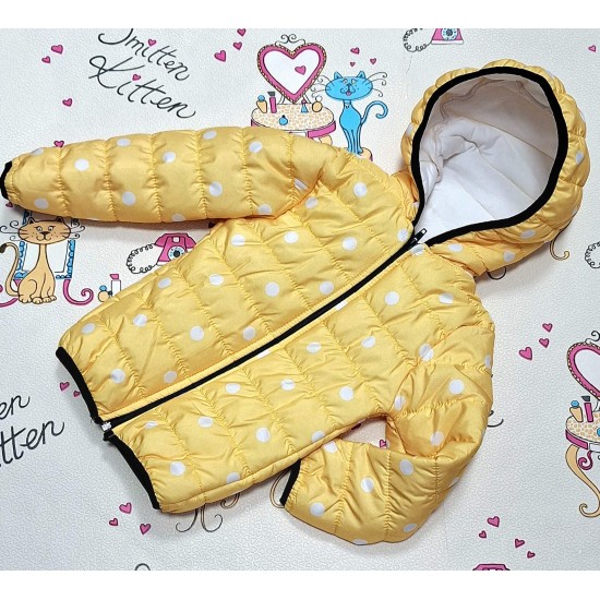 Детско преходно олекотено яке в жълто на бели точки с качулка