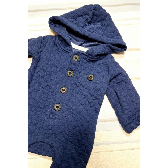 Бебешки памучен капитониран гащеризон в тъмносиньо с качулка
