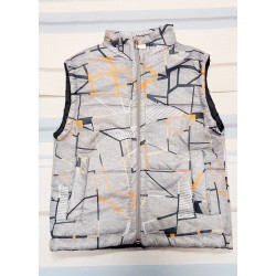 Детски преходен елек в сиво с лека вата Детски преходен елек в сиво с лека вата