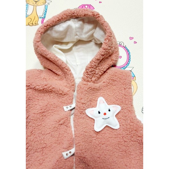 Детски пухкав мек елек с качулка в тъмно розово ,,Звездичка