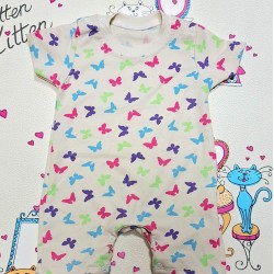 Бебешки летен ромпър/гащеризон в бежово Пеперуди Бебешки летен ромпър/гащеризон в бежово Пеперуди