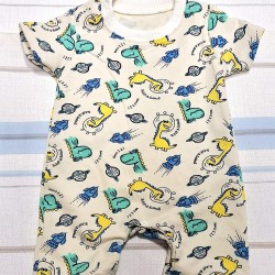 Бебешки летен ромпър на зелени жълти динозавърчета Бебешки летен ромпър на зелени жълти динозавърчета