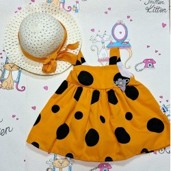 Детска лятна рокля в оранжево на черни точки с шапка