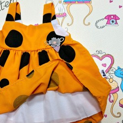 Детска лятна рокля в оранжево на черни точки с шапка