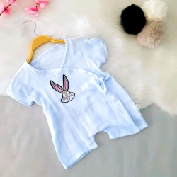 Бебешки муселинов летен гащеризон в синьо със зайче Бебешки муселинов летен гащеризон в синьо със зайче