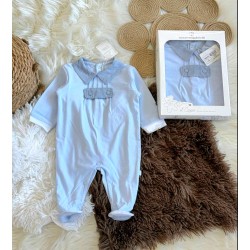 Луксозен италиански бебешки гащеризон в синьо с каре в кутия Луксозен италиански бебешки гащеризон в синьо с каре в кутия