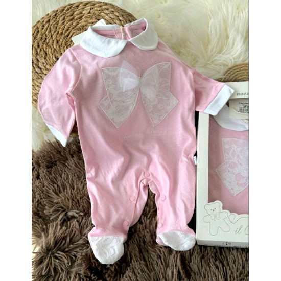 Луксозен италиански бебешки гащеризон  в розово с бяла дантелена панделка в кутия