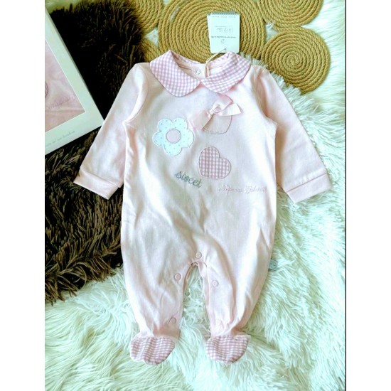 Луксозен италиански бебешки гащеризон в розово със сърчица в кутия