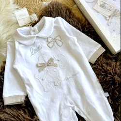 Луксозен бебешки италиански гащеризон в бяло и бежово в подаръчна кутия