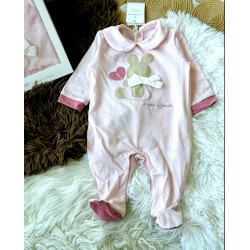 Луксозен италиански бебешки гащеризон в розово с якичка и зайче Луксозен италиански бебешки гащеризон в розово с якичка и зайче