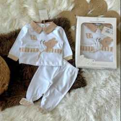 Луксозен италиански бебешки комплект в бяло и бежово със зайче в кутия Луксозен италиански бебешки комплект в бяло и бежово със зайче в кутия