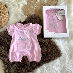 Луксозен италиански летен бебешки ромпър в розово с кученце в кутия Луксозен италиански летен бебешки ромпър в розово с кученце в кутия